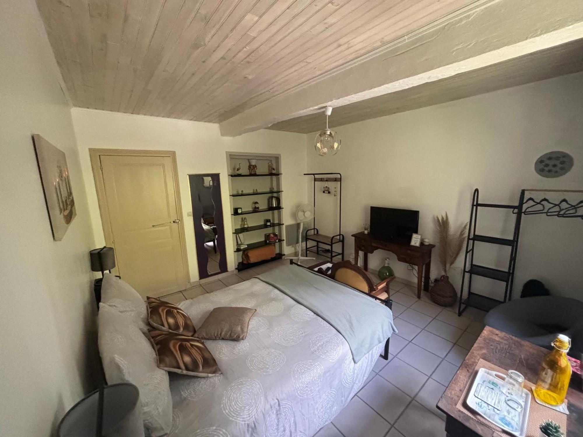 Domaine Pierrot Bed and Breakfast Laujuzan Εξωτερικό φωτογραφία